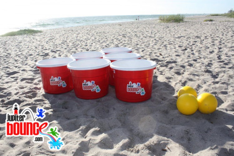 Giant Yard Pong *(12 BUCKETS & 3 YELLOW BALLS)